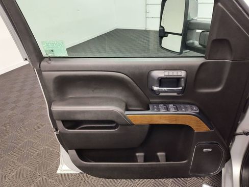 Used 2019 Chevrolet Silverado 3500 LTZ w/ Duramax Plus Package AWD/4WD image 18