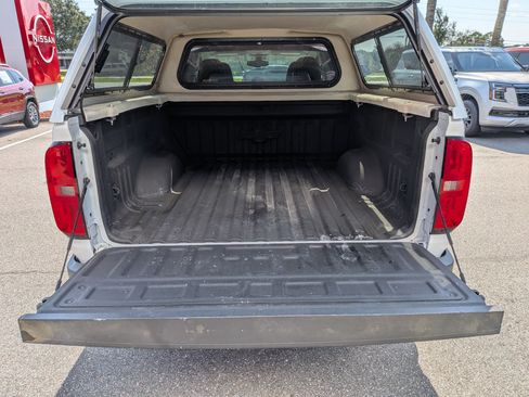 Used 2019 Chevrolet Colorado W/T w/ WT Convenience Package RWD image 17