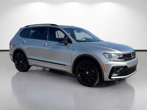 Used 2020 Volkswagen Tiguan SE R-Line image 1