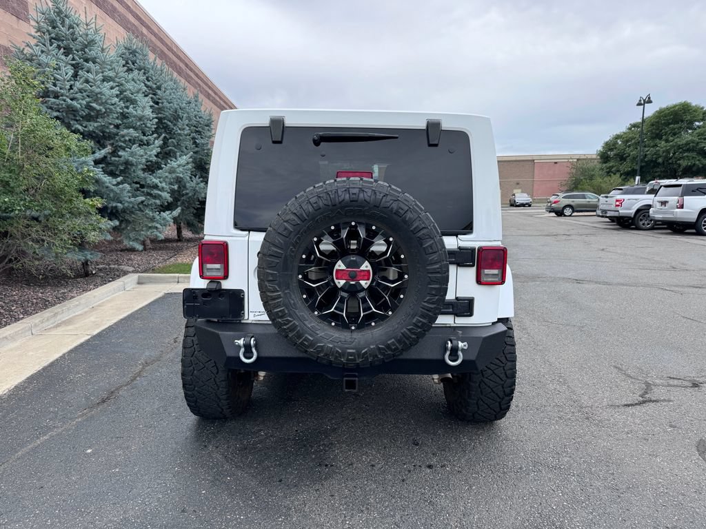 Used 2012 Jeep Wrangler Unlimited Sahara w/ Connectivity Group AWD/4WD image 9