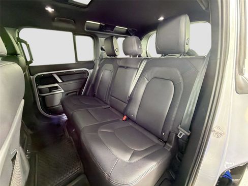 Certified 2024 Land Rover Defender 110 X-Dynamic SE AWD/4WD image 24