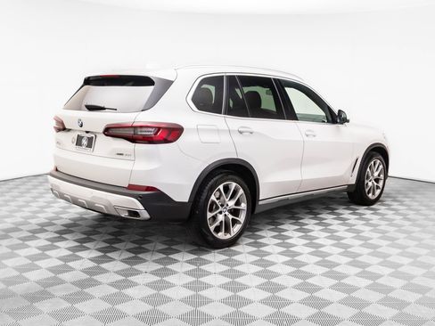 Certified 2022 BMW X5 xDrive40i w/ Premium Package image 5