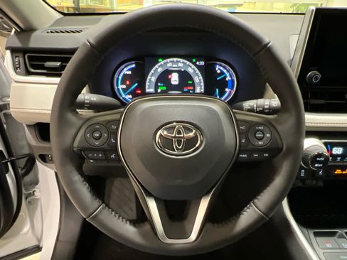 New 2025 Toyota RAV4 XLE w/ Convenience Package image 17