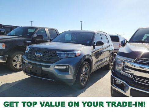 Used 2022 Ford Explorer XLT w/ Equipment Group 202A AWD/4WD image 1