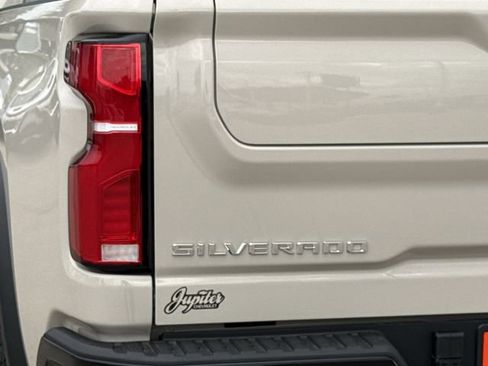 New 2026 Chevrolet Silverado 2500 ZR2 AWD/4WD image 6