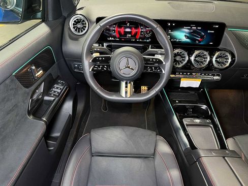 Used 2025 Mercedes-Benz GLA 250 GLA 250 image 43