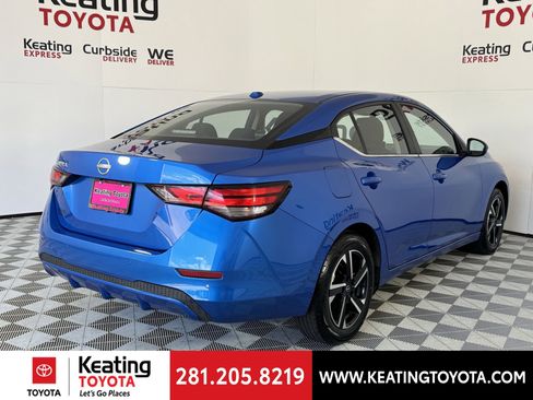 Used 2025 Nissan Sentra SV image 5