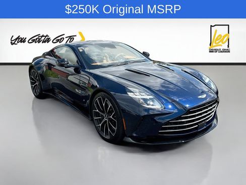 Used 2026 Aston Martin V8 Vantage S RWD image 3