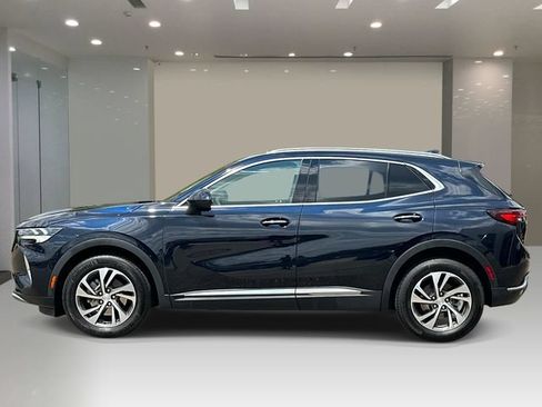 Used 2021 Buick Envision Essence FWD image 2