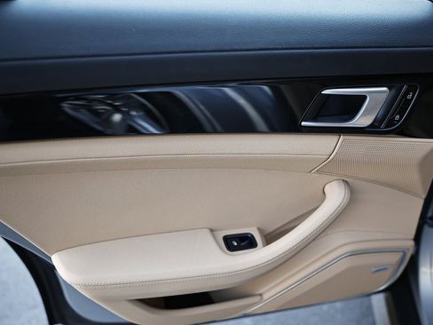 Used 2021 Porsche Panamera 4 image 28