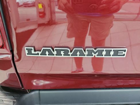 Used 2023 RAM 1500 Laramie AWD/4WD image 12