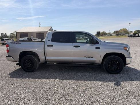 Used 2021 Toyota Tundra SR5 w/ SR5 Upgrade Package image 5