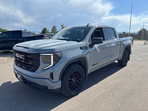 Used 2024 GMC Sierra 1500 Elevation AWD/4WD image 2