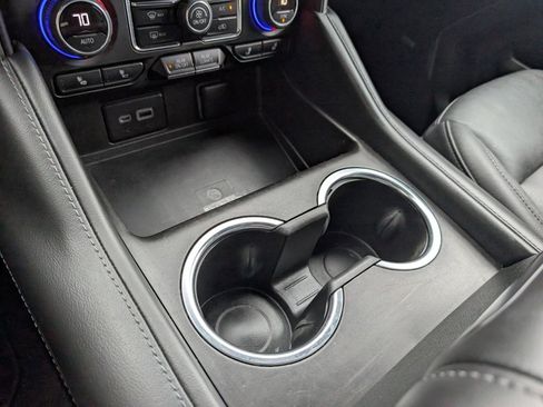 Used 2022 Chevrolet Tahoe LT image 19