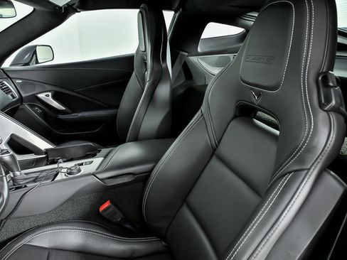 Used 2017 Chevrolet Corvette Z06 RWD image 24