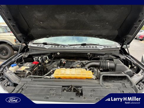 Used 2018 Ford F150 Platinum w/ Technology Package image 21