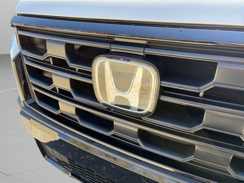 New 2026 Honda Pilot Sport image 31