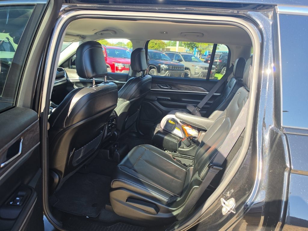 Used 2024 Jeep Grand Cherokee L Limited AWD/4WD image 26