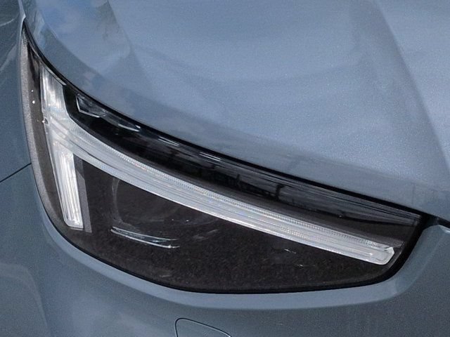 Used 2023 Volvo XC40 Recharge Ultimate w/ Protection Package Premier AWD/4WD image 10