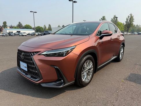 Used 2025 Lexus NX 350 AWD w/ Accessory Package (2T) image 3