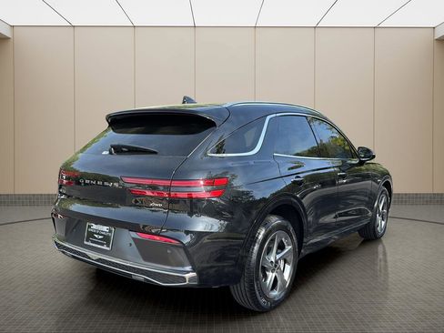 Certified 2026 Genesis GV70 2.5T AWD/4WD image 5