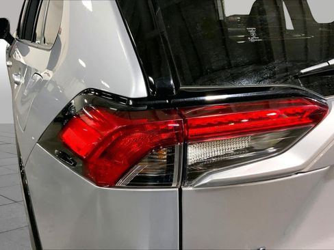 Used 2024 Toyota RAV4 SE w/ Weather & Moonroof Package AWD/4WD image 29