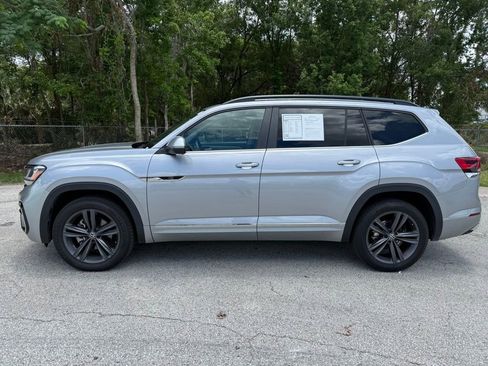 Used 2021 Volkswagen Atlas SE w/ Towing Package AWD/4WD image 16