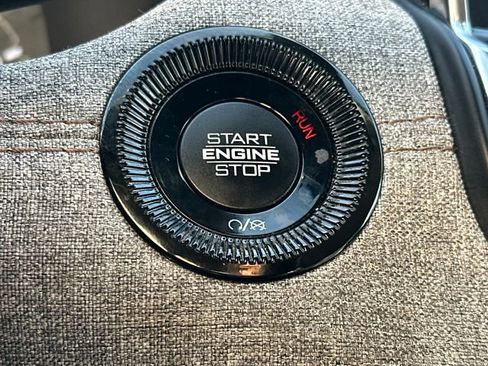 Used 2022 Jeep Compass Latitude image 35