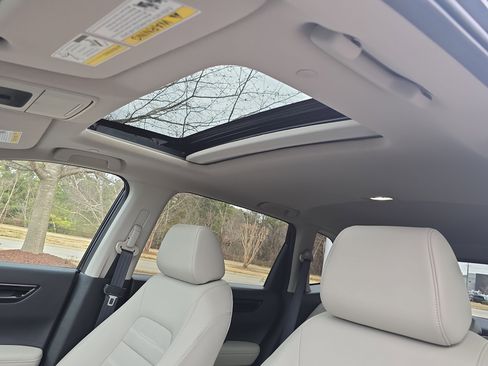 Used 2024 Honda CR-V EX-L image 29