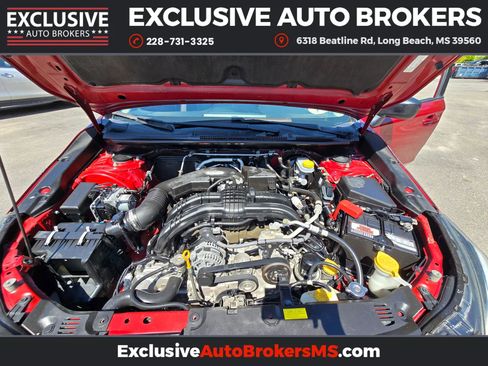 Used 2018 Subaru Crosstrek 2.0i Premium w/ Eyesight System image 11