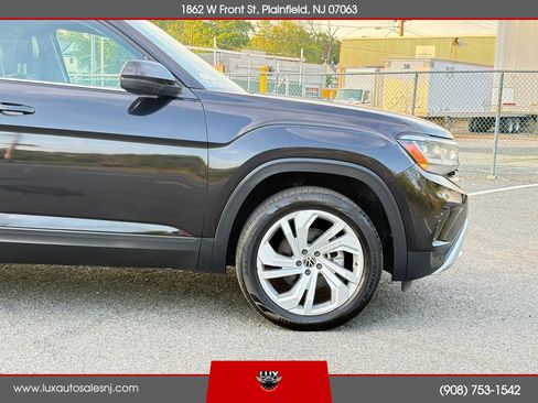 Used 2021 Volkswagen Atlas SE w/ Panoramic Sunroof Package AWD/4WD image 10