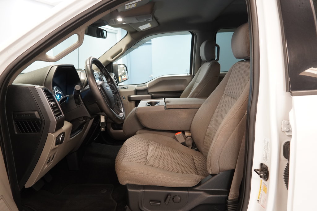 Used 2019 Ford F150 XLT w/ Equipment Group 302A Luxury AWD/4WD image 5