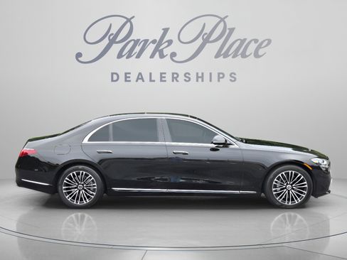 Used 2024 Mercedes-Benz S 580 4MATIC Sedan image 7