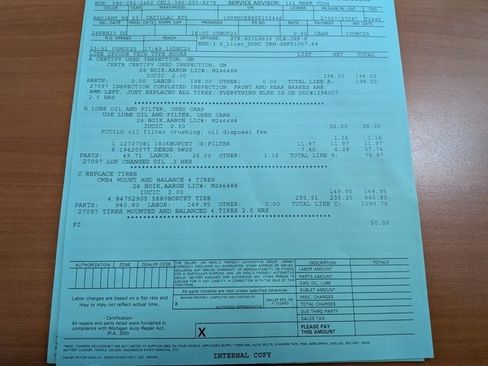 Certified 2023 Cadillac XT5 Premium Luxury w/ LPO, Floor Liner Package image 2