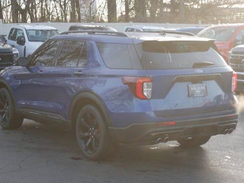Used 2022 Ford Explorer ST w/ Equipment Group 401A RWD image 9