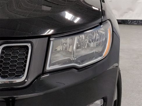 Certified 2019 Jeep Compass Latitude w/ Popular Equipment Group image 11