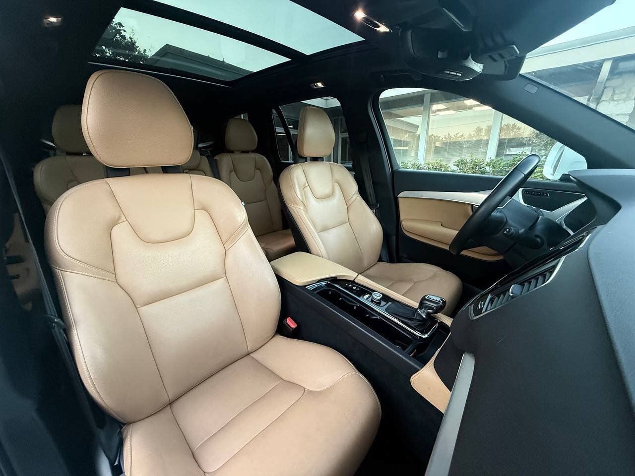 Used 2018 Volvo XC90 T6 Momentum w/ Convenience Package AWD/4WD image 20