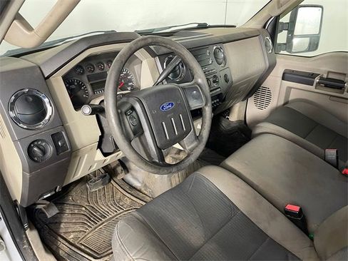 Used 2009 Ford F350 4x4 Crew Cab Super Duty image 3