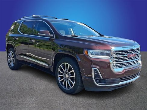 Used 2021 GMC Acadia Denali w/ Denali Technology Package image 3