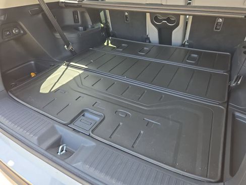 Used 2023 Honda Pilot Touring image 33