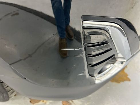 Used 2021 GMC Terrain SLT image 27