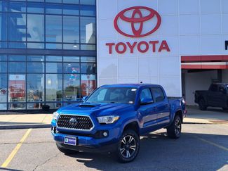 Used 2018 Toyota Tacoma TRD Sport AWD/4WD video 1