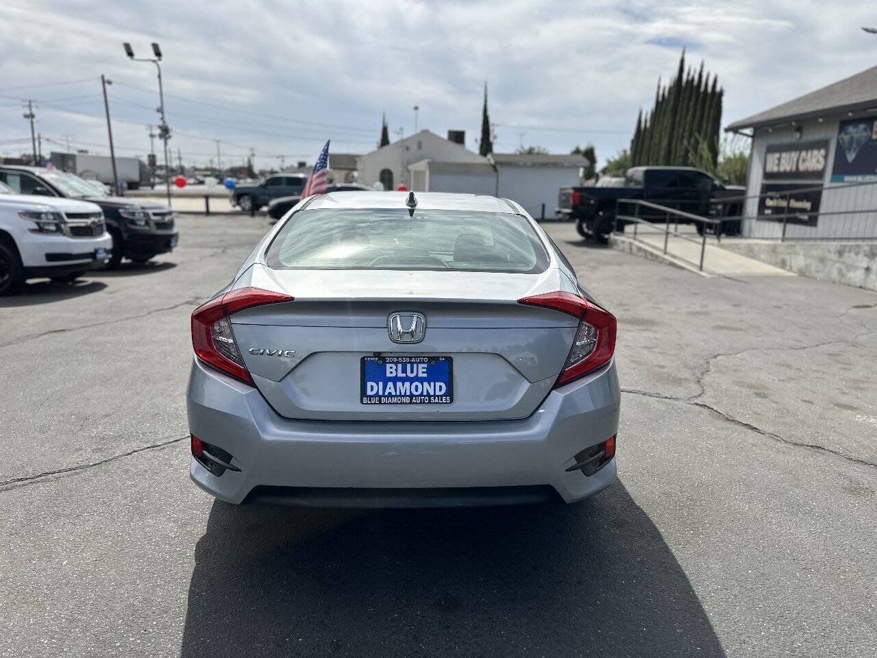 Used 2018 Honda Civic EX image 5