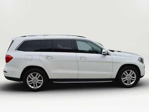 Used 2015 Mercedes-Benz GL 320 BlueTEC 4MATIC image 11