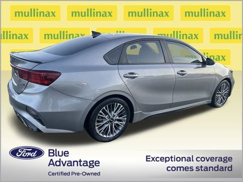 Used 2022 Kia Forte GT-Line w/ GT-Line Premium Package image 3