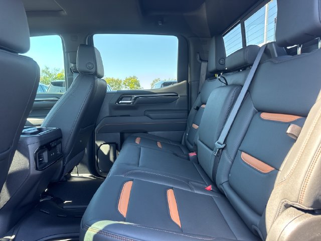 New 2026 GMC Sierra 1500 AT4 w/ AT4 Premium Package AWD/4WD image 11