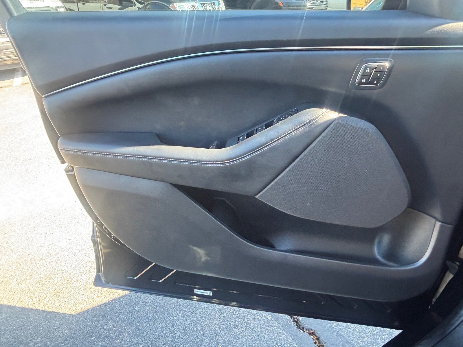 Used 2022 Ford Mustang Mach-E Select w/ Comfort/Technology Package RWD image 11