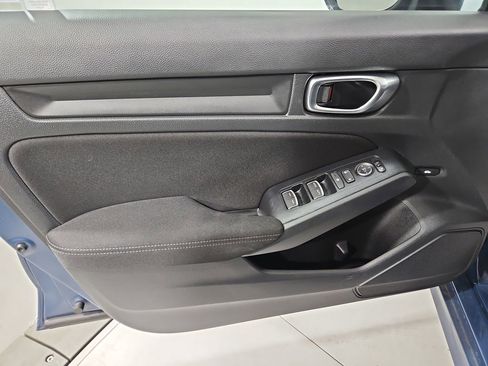 Used 2025 Honda Civic Sport image 10