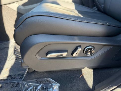 New 2026 Acura MDX SH-AWD image 14