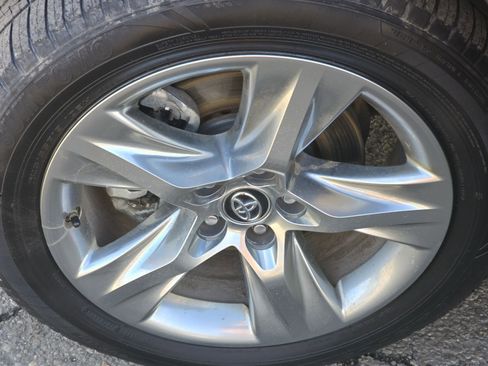 Used 2016 Toyota Highlander Limited image 33